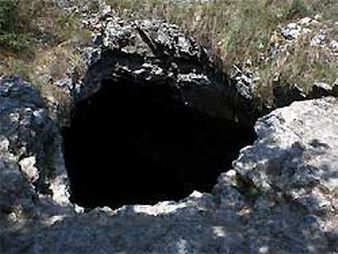 L' entrée de la grotte